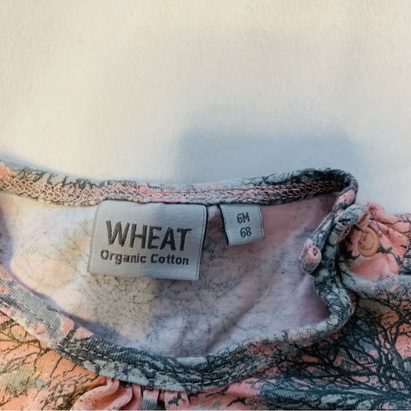 Wheat pink tree Print Onesie - Picture 4 of 4